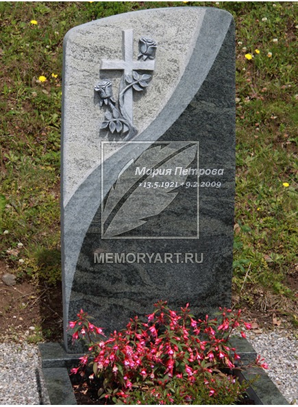 Вертикальный памятник с резным крестом и розой