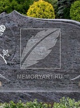 Горизонтальный памятник с резным цветком